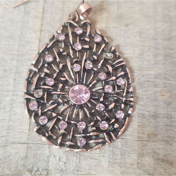 1928 French Hook Teardrop Filigree Earrings Web Design Pink & Copper - Picture 5 of 5